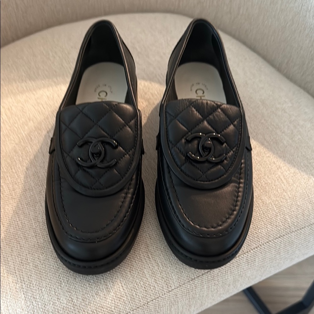 CHANEL Black Quilted Leather Loafers